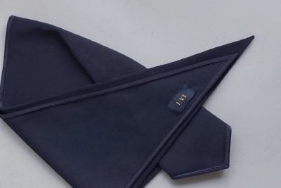 Melton Triangle Scarf | IVY I′M NAVY/アイビー